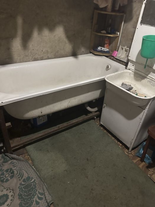 Пропонуємо до продажу Будинок із великою зем. ділянкою в Дахнівці