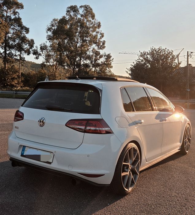 Golf 7 GTI - Teto Panorâmico - BBS - Excelente estado