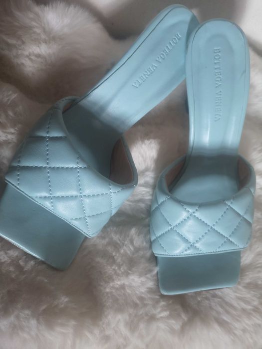 Klapki Bottega Veneta 39