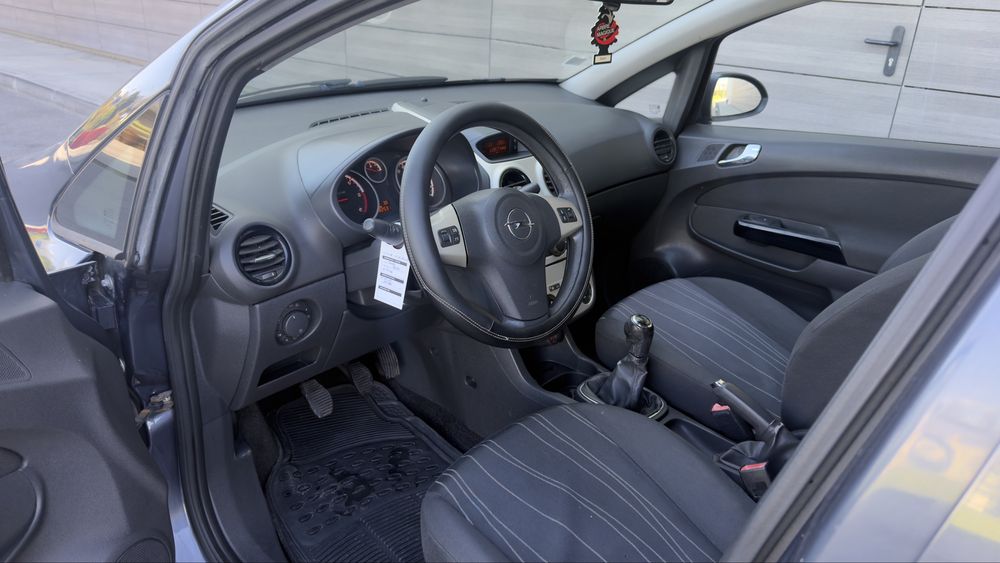 Opel Corsa — fotografia 5