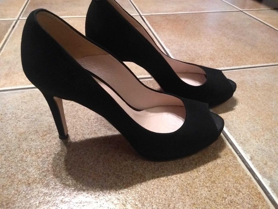 Gino Rossi Olivia czarny welur zamsz 37.5 peep toe