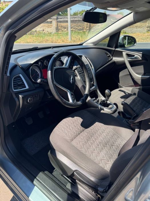 Opel Astra 2013