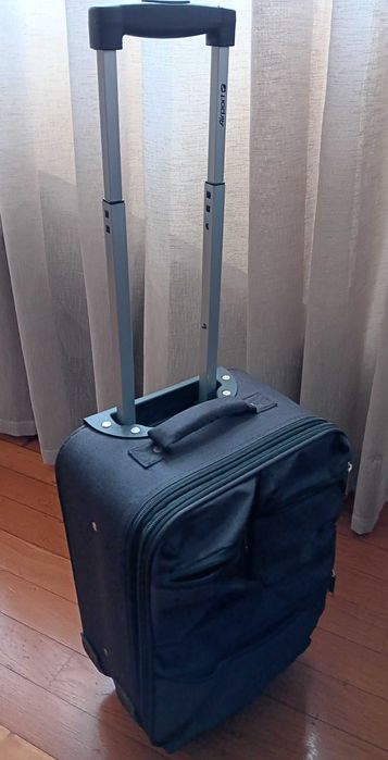 Vendo mala de cabine NOVA 50/30/20