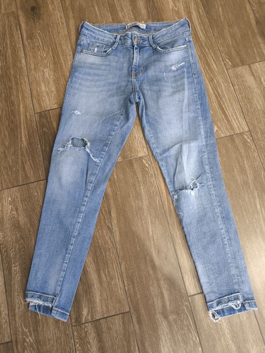 Spodnie damskie z dziurami Zara Basic