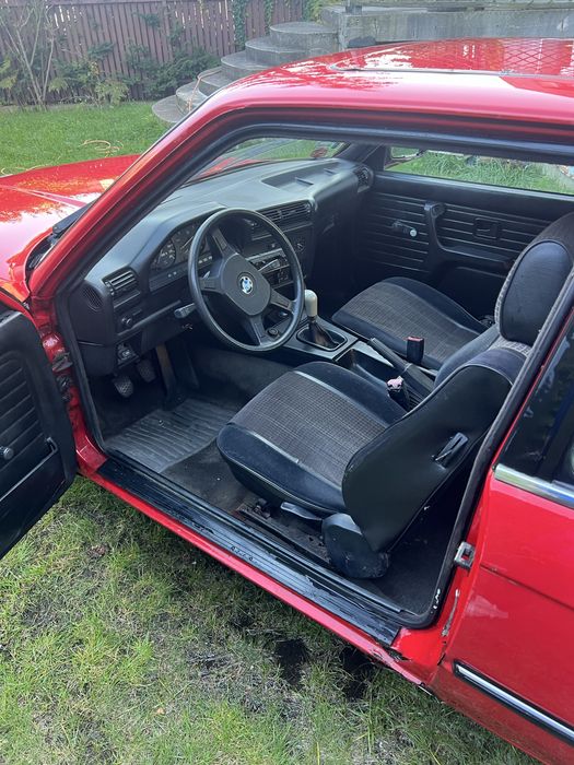 BMW E30, 1990, silnik 1,8
