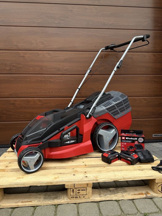 Kosiarka 43cm akumulator 2x4ah einhell