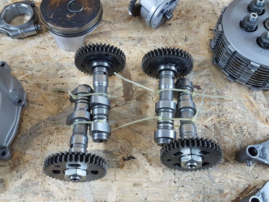 Shiver 750 dorseduro 07-11 Wal oslona nozka pompa tlok cylinder tuleja