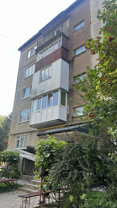 Продається 1 кім.квартира в м.Бурштин, можна по ваучерах