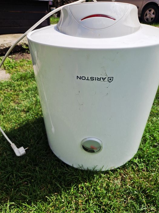 Elektryczny podgrzewacz wody