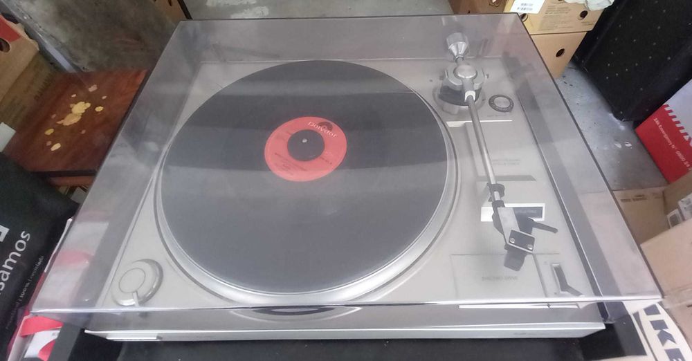 Gira-discos raro Siera 1711 anos 80 em excelente estado