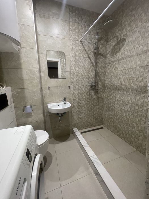 Здам подобово квартиру-студію на Таїрова