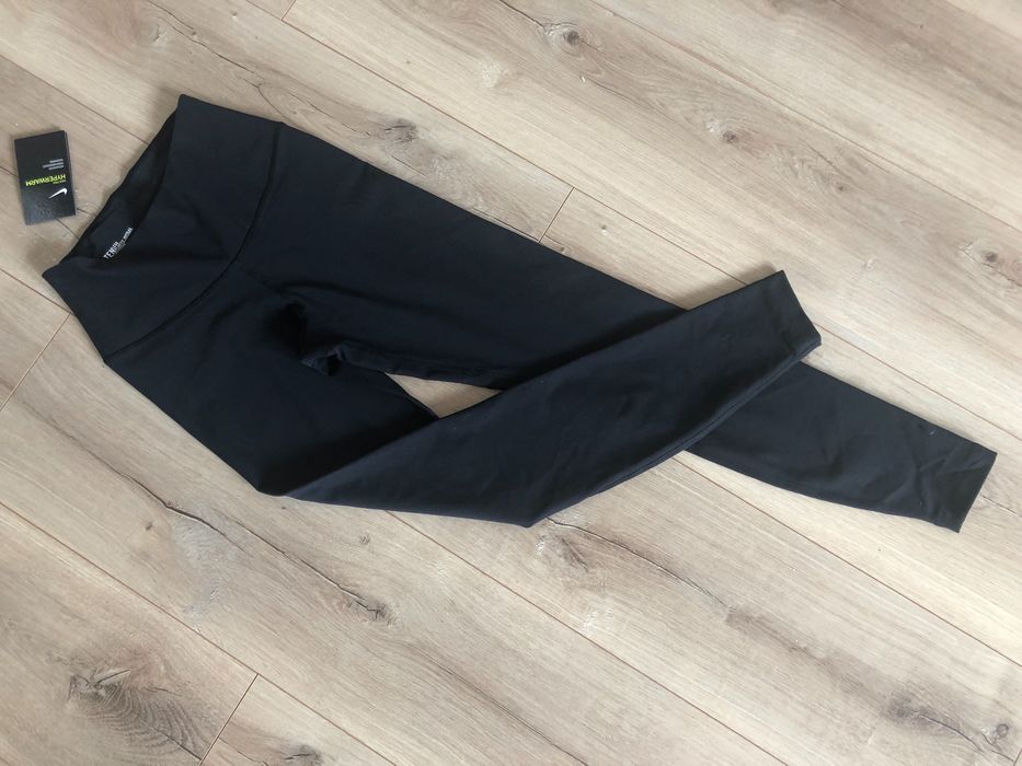 Nowe legginsy Nike M