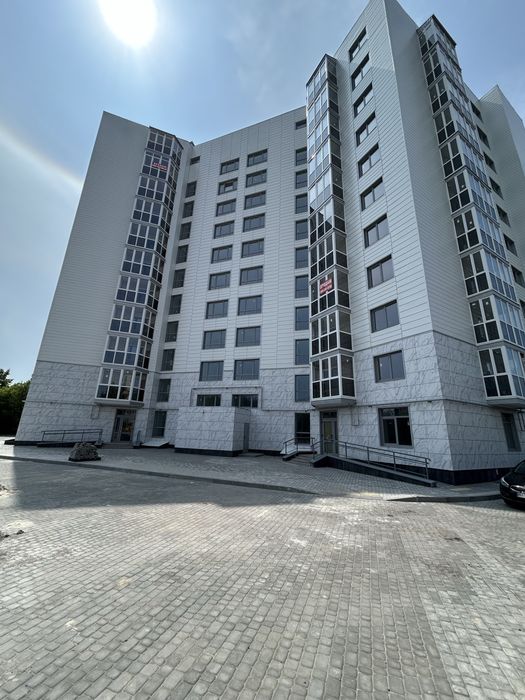 Продаж 3-ри кімнатна Весняна 9, Половки