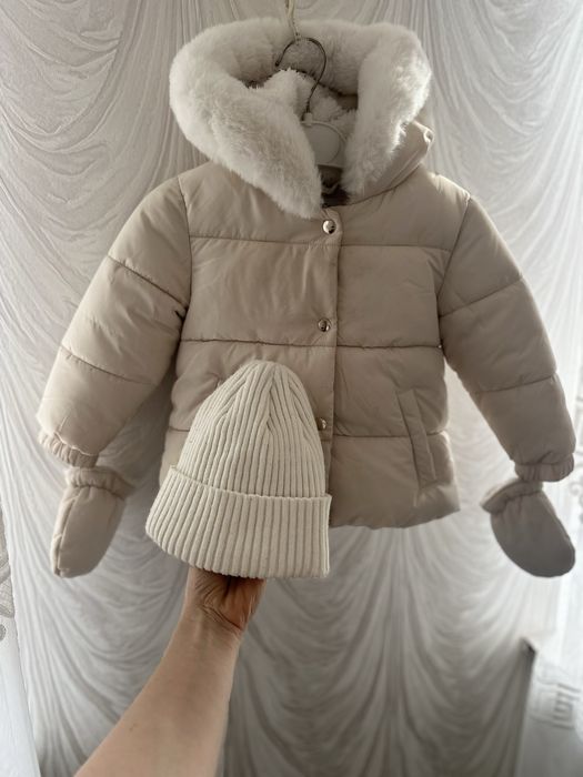 Зимня куртка та шапка
