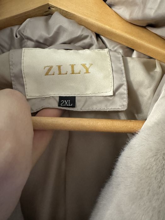 Зимова куртка з натуральним хутром