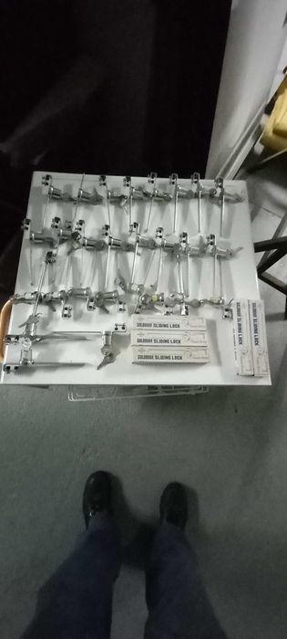Fechaduras  para  porta  de  correr  em  vidro
