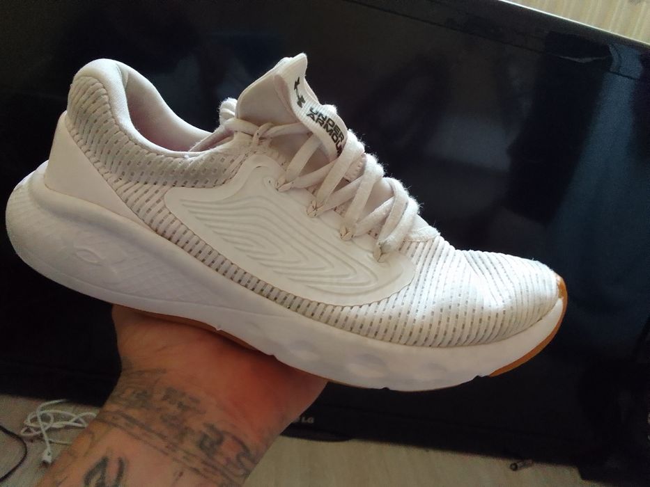 Damskie Buty sportowe Under Armour, białe, rozmiar