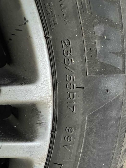Гума Michelin з дисками на Ford