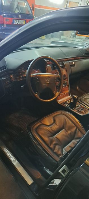 Mercedes E270 CDI Elegance 170CV Ano 2000 aceita retoma