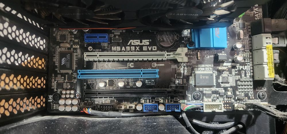 Komputer stacjonarny FX-8350 gtx1050ti