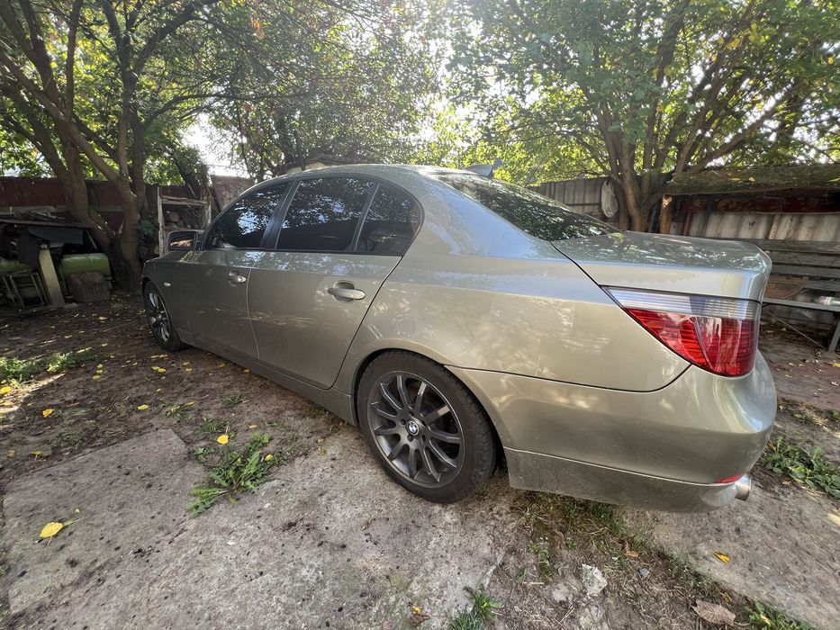 BMW е60 продам ь