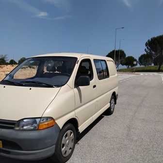 Toyota Hiace 6 Lugares