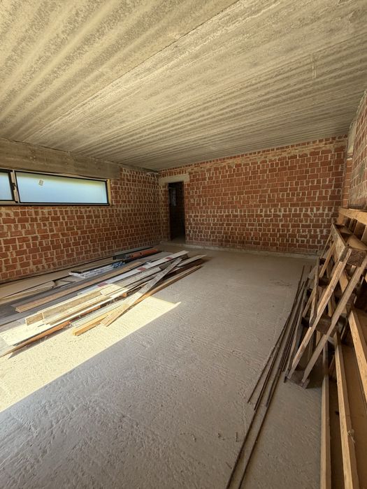 Продаж нового будинку 285 м2, ділянка 12 сот. КМ «Золоче», Котеджне містечко. Охоронювана закрита територія, воєнізована охорона