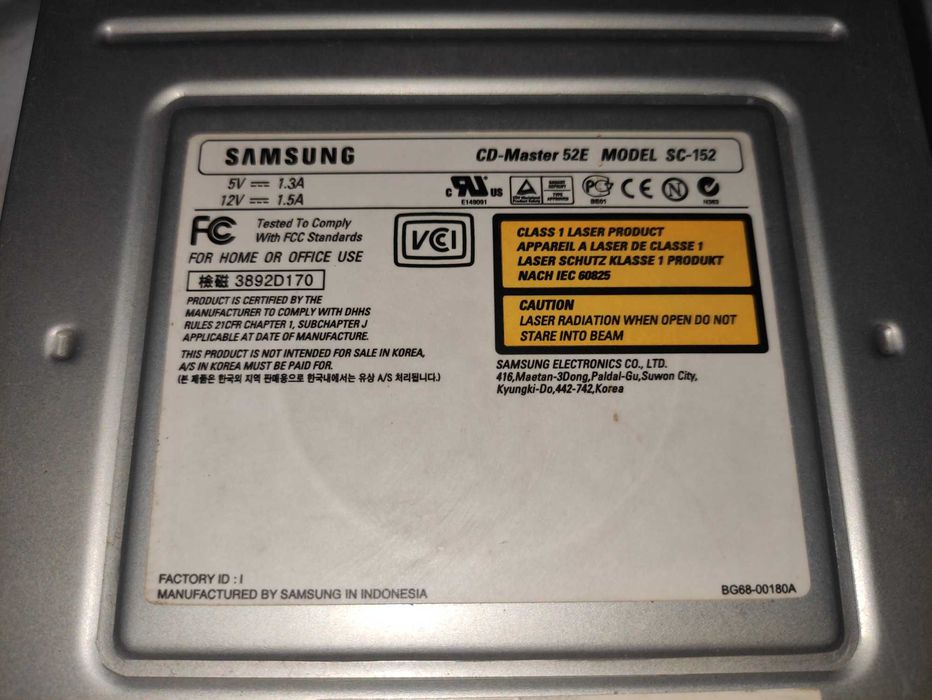 3 Drives 5.25'' Samsung LG