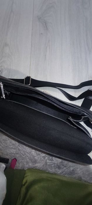 жіноча сумочка на плече