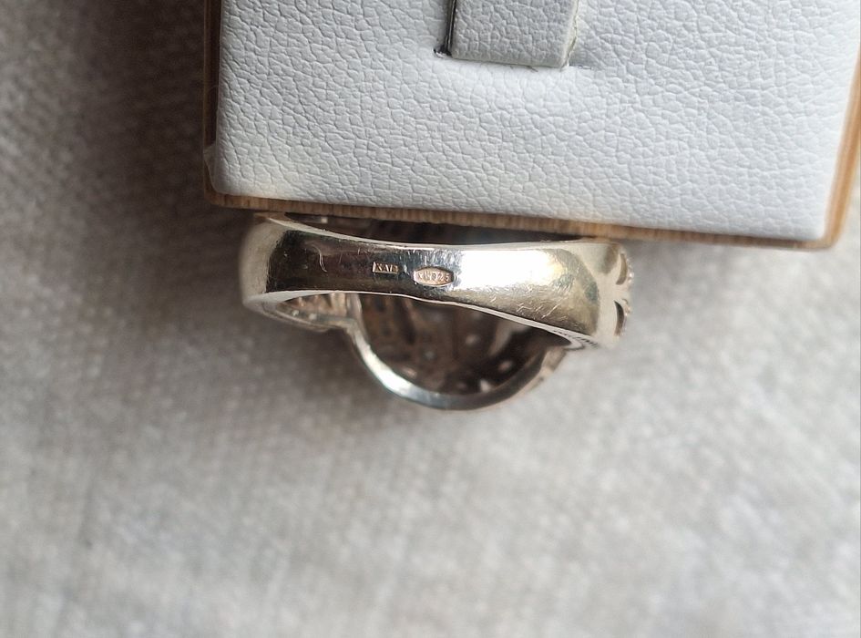 Большой шикарный перстень 18 р