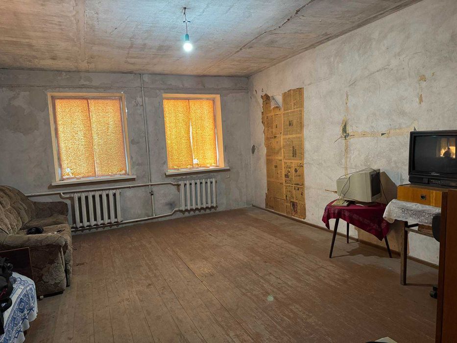 Газифікований цегляний будинок 200 м² + 33 сотки. Очеретувате