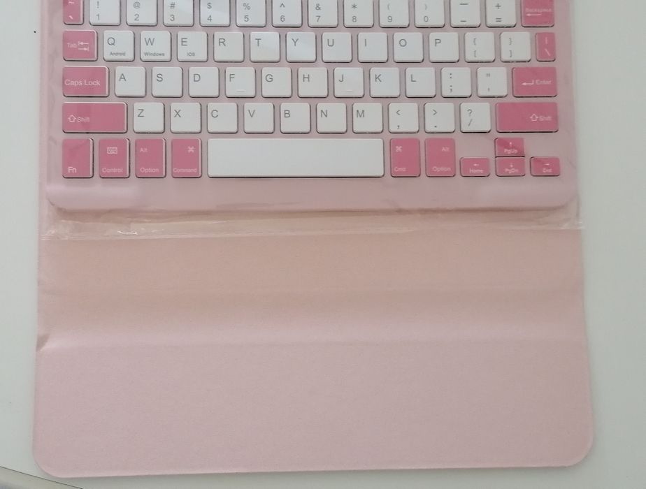Case/Keyboard for iPod466175530601041923