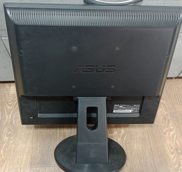 Монитор Asus VB191T 19"