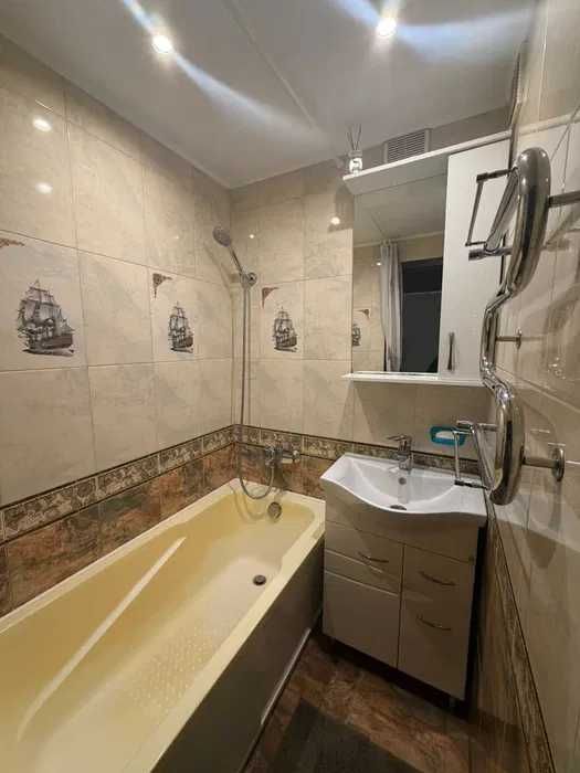 Продам 1 к. квартиру Валентиновская 606 м/н Салтовка Студенческая