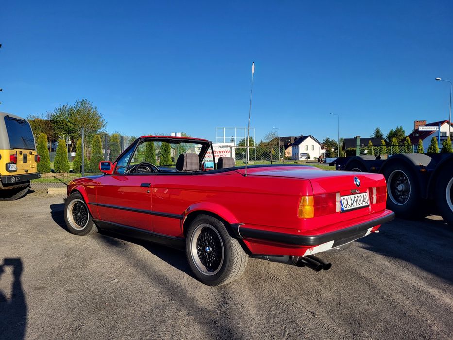 BMW E30 320i wąska