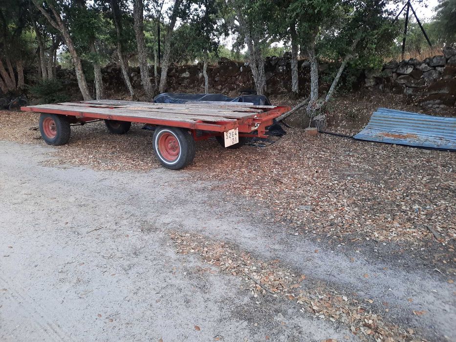 Reboque agricola 4780 kgs 2 eixos