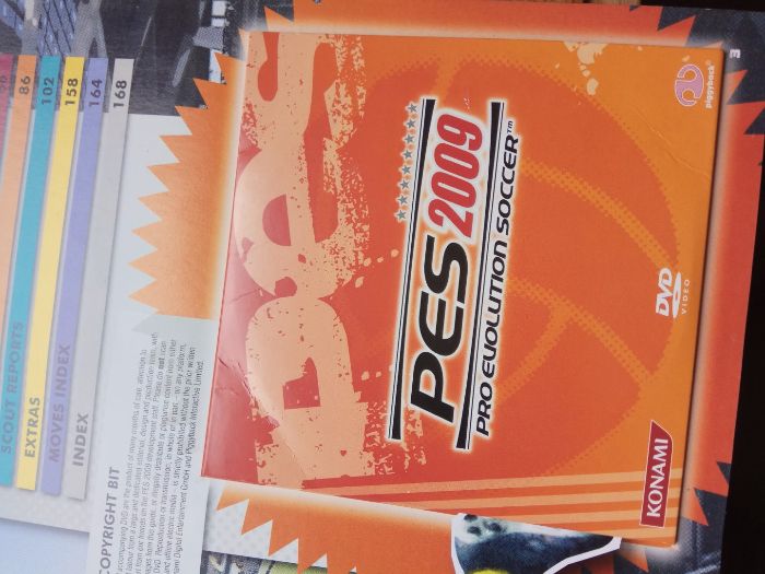 Guia de jogo para Pro Evolution Soccer 2009, inclui DVD