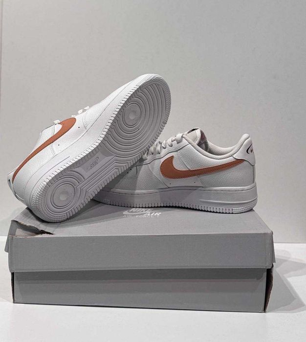 Кросівки жіночі Nike Air Force 1 07 Нові Оригінал