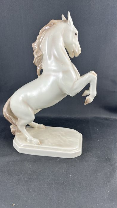 Figurka konia Cartendorf