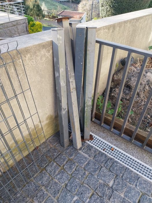 Postes e vedação para jardim