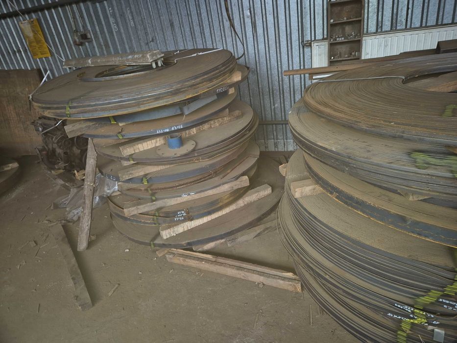 Taśma stalowa, bednarka czarna różne wymiary.