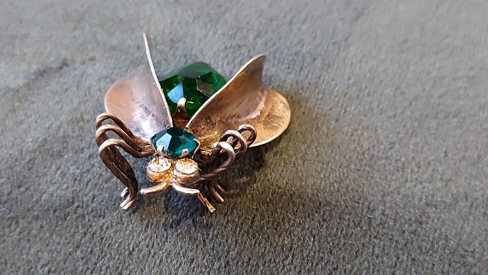 Брошка муха, срібло 875 молотобієць.