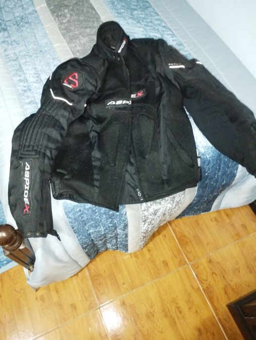 Casaco motard com proteções