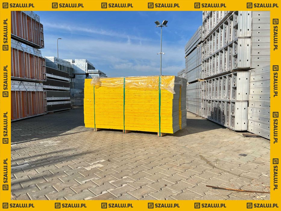 Trójwarstwowa świerkowa płyta szalunkowa sklejka okuta