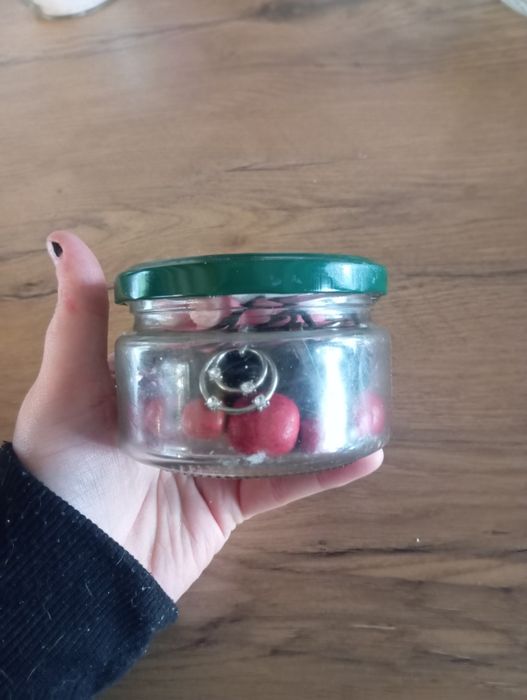Jewelry jar: bransoletki, pierścionki, naszyjniki, zawieszki