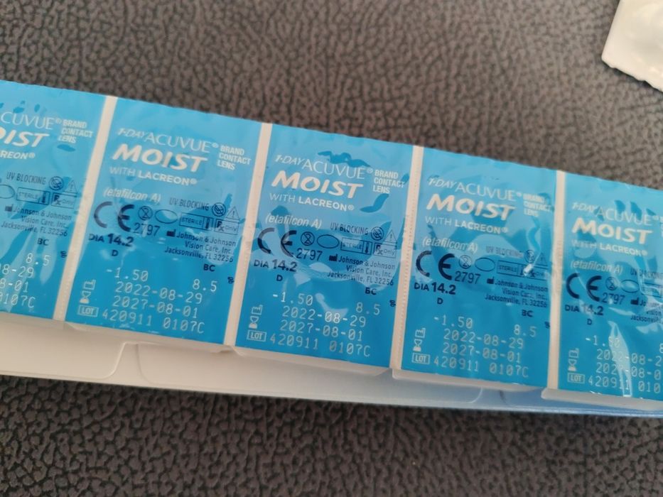 Soczewki jednodniowe Acuvue Moist -1.5