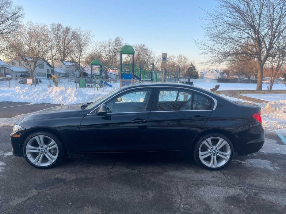 BMW 3 Series      2016