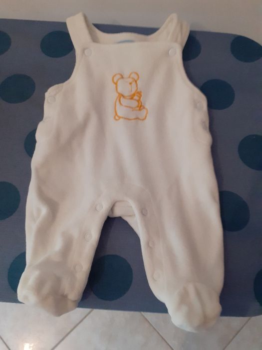 Jardineiras e babygrow bebé tamanho 0