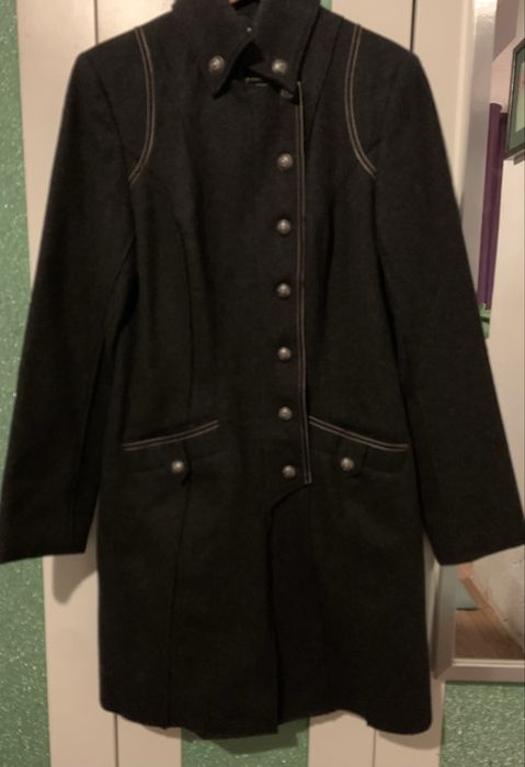 Sobretudo modelo Militar