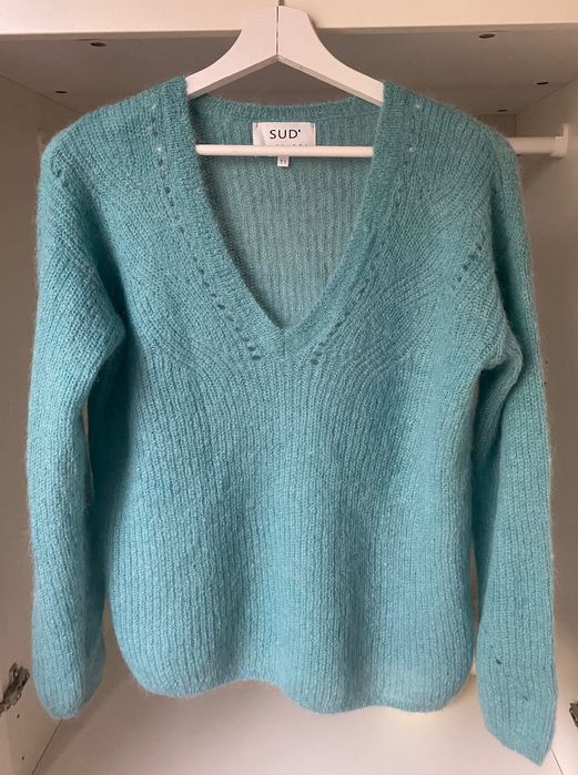 miętowy niebieski puchaty sweter z dekoltem S 36 Alpaka Moher